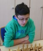 P1200966 wie immer sehr zuverlaessig Tobias Schoepe an Brett 2.JPG